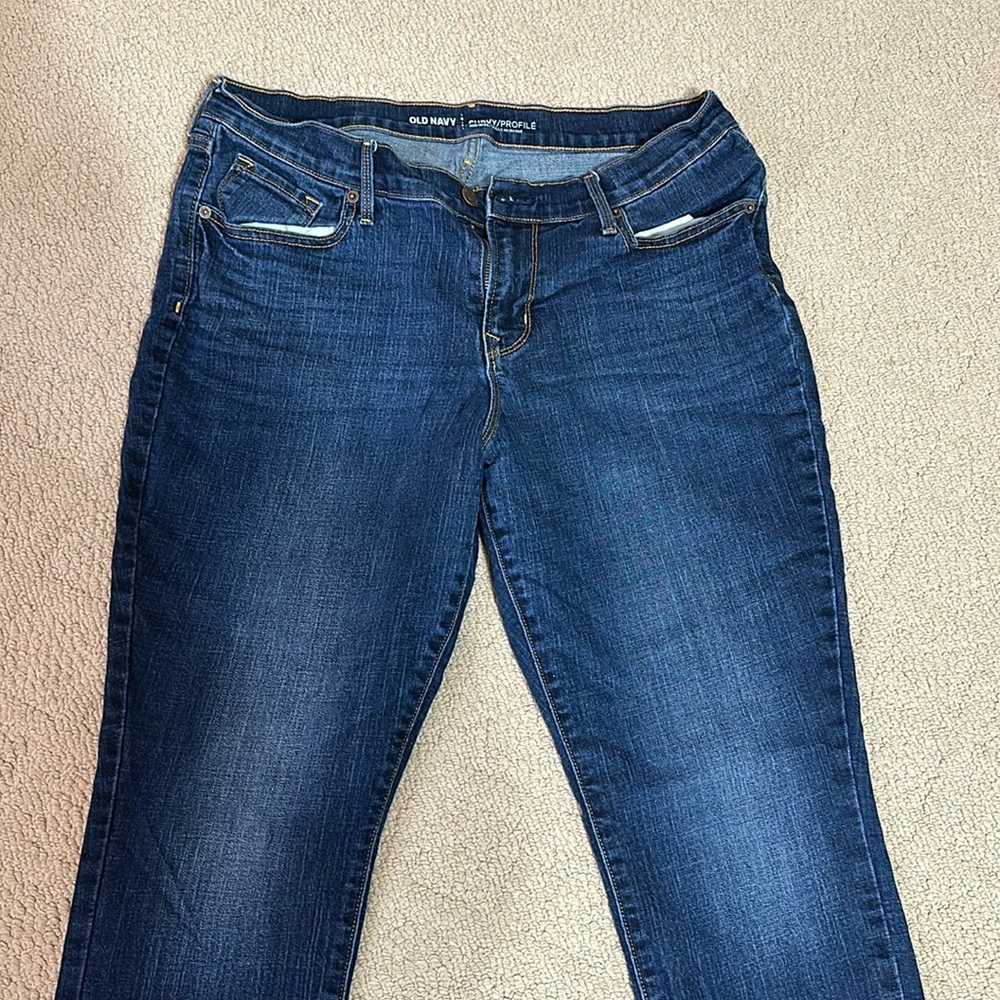 Old Navy Mid-Rise Curvy Profile Jeans size 12 Short